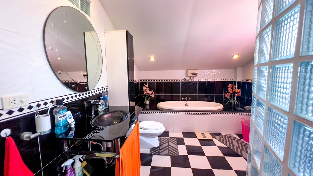 3BR Villa for sale Udon Thani by Owner